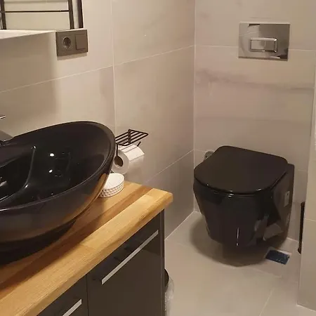 Cesme'de Yemyesil Bahceli, Havuzlu Villa-awz112 Çeşme