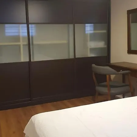 Villa Cesme'de Yemyesil Bahceli, Havuzlu Villa-awz112 Çeşme